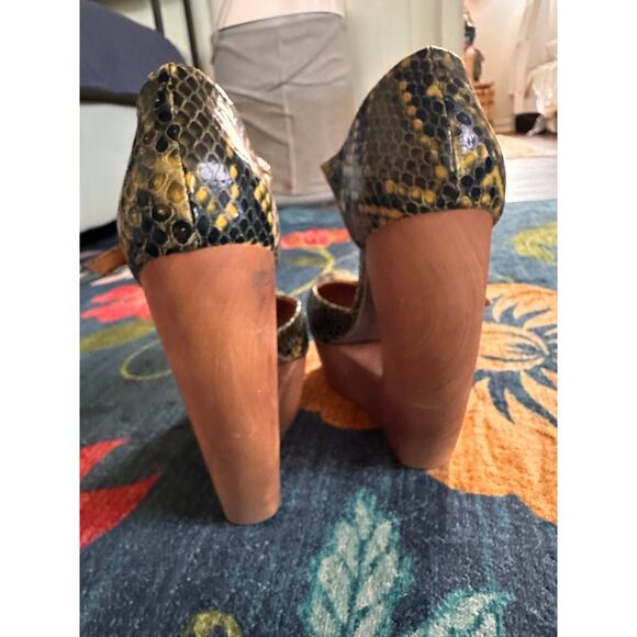 Jeffrey Campbell Rock Me Snakeprint Heels Size 7 - Picture 5 of 8